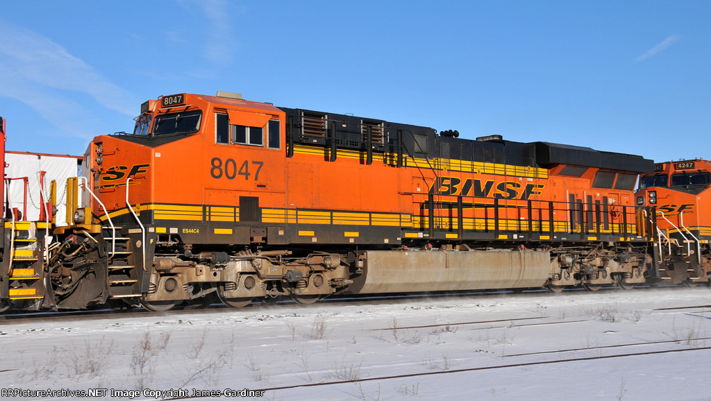 BNSF 8047